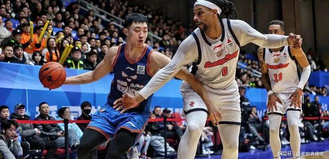 关键球处理冷静，球队稳住比赛局面的简单介绍